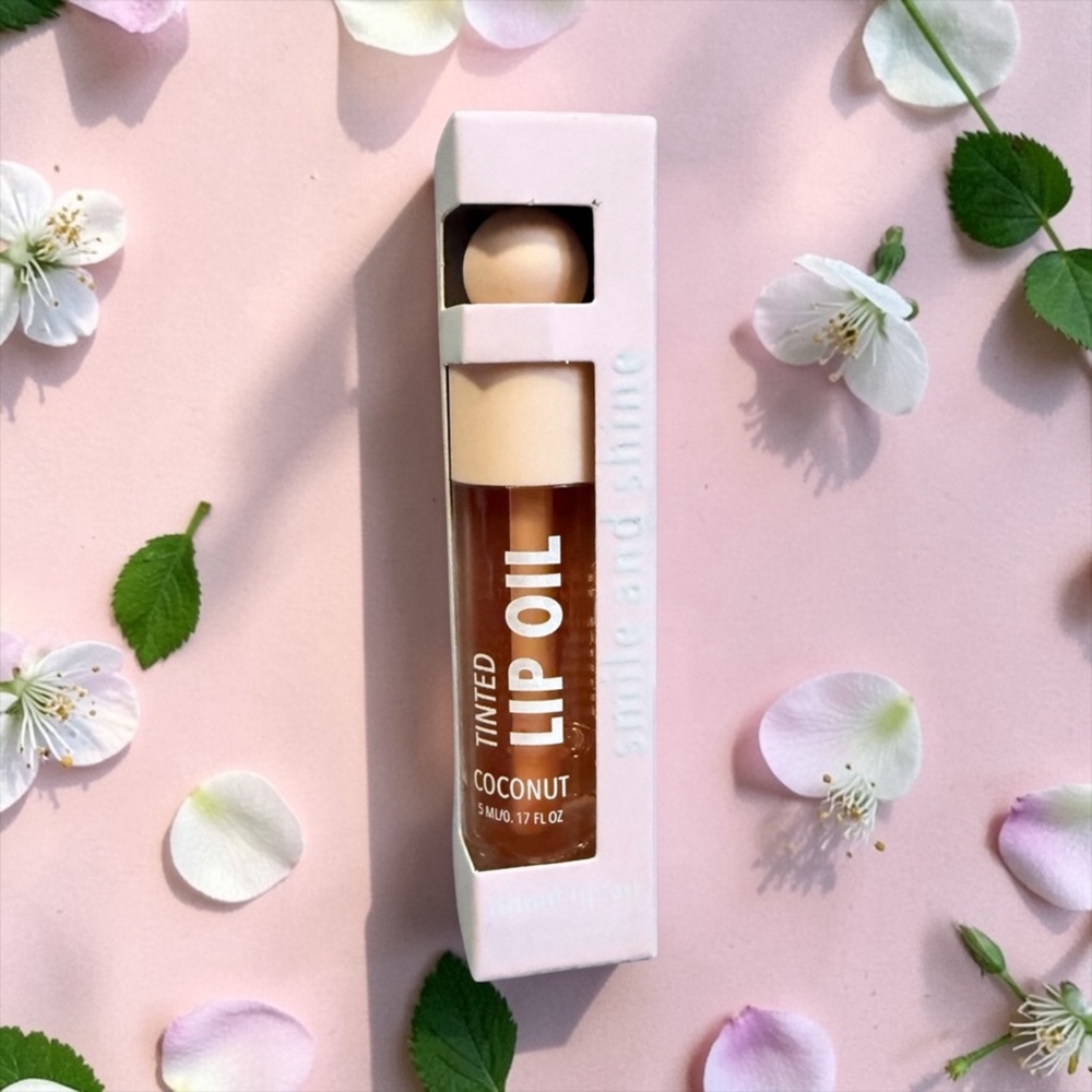 🏷️‼️5/$25🏷️‼️🥥SMILE AND SHINE🥥Coconut Tinted Lip Oil/NIB